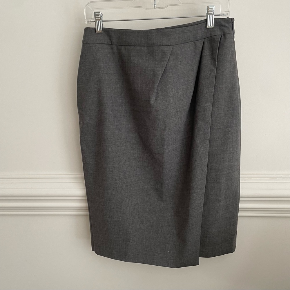 Brooks Brothers woman’s Skirt Woven in Italy Size 6 Gray 95%Wool